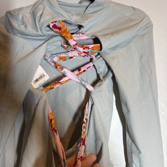 FREE PEOPLE MOVEMENT Straps In The Back Mercury Grey Bodysuit Size‎ M NWT - Picture 5 of 7